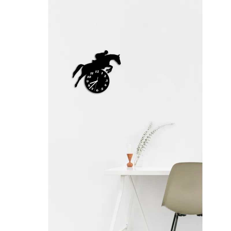 duży zegar ścienny koniem koń konie cichy jeździec